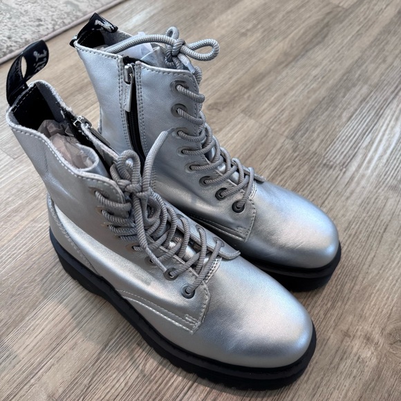 Dr. Martens Jadon Metallic boots - Picture 2 of 9